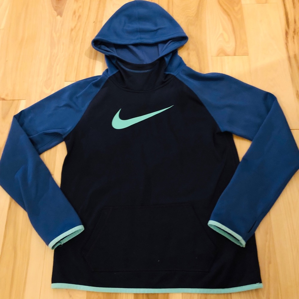 Girls Nike sweatshirt
